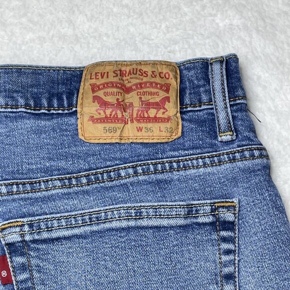 Levis Jeans Mens 36x32 Blue Loose Fit Straight Leg Medium Wash High Rise Denim - Picture 4 of 12